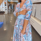 YVELA – VESTIDO DE VERANO CON ESCOTE EN V