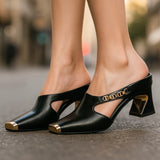 Escarpins à bout métallique