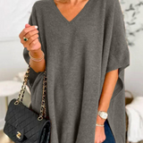 ERICA - Poncho de punto uni con cuello en V y corte amplio