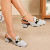 Escarpins Mary Jane à talon moyen et bout carré