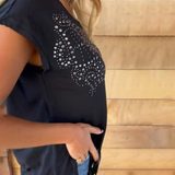 MASOVA – CAMISETA CON FRANJAS Y ESTAMPADOS METÁLICOS