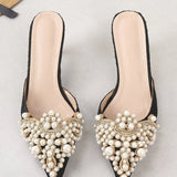 Élégantes mules à talon en perles