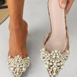 Élégantes mules à talon en perles