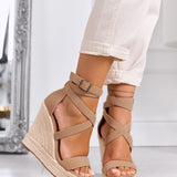 Sandales espadrilles à semelle compensée et brides croisées