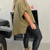 BELLA - CAMISETA OVERSIZE CON CLAVIJAS
